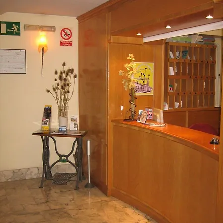 Chane Hotel 2*