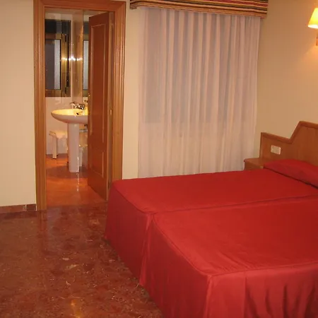 Chané Hotel 2*