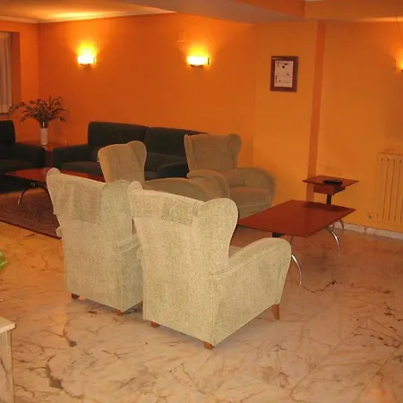 Chane La Puebla De Alfinden